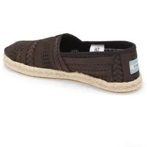 Black arrow embroidered mesh women's classics discount